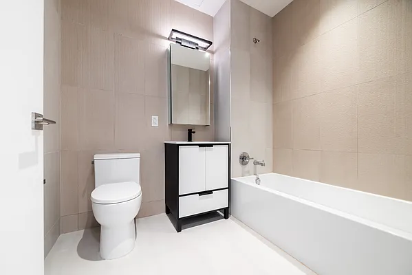 Rented by Key City Capital Inc | media 8