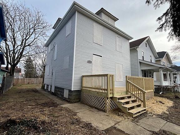 3rd image of 1062 Miller Ave