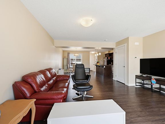 4th image of 701 Allard Blvd SW