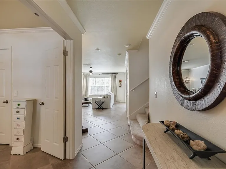 2206 John Tee Dr — Photo 4