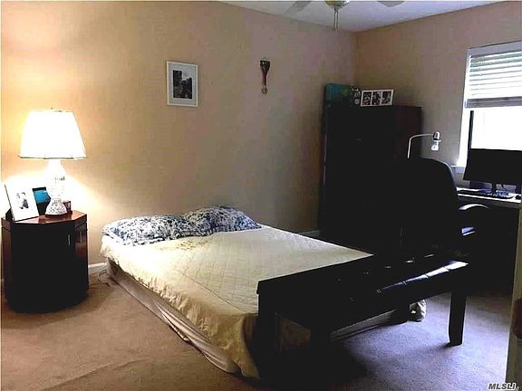 5th image of 142 Feller Dr