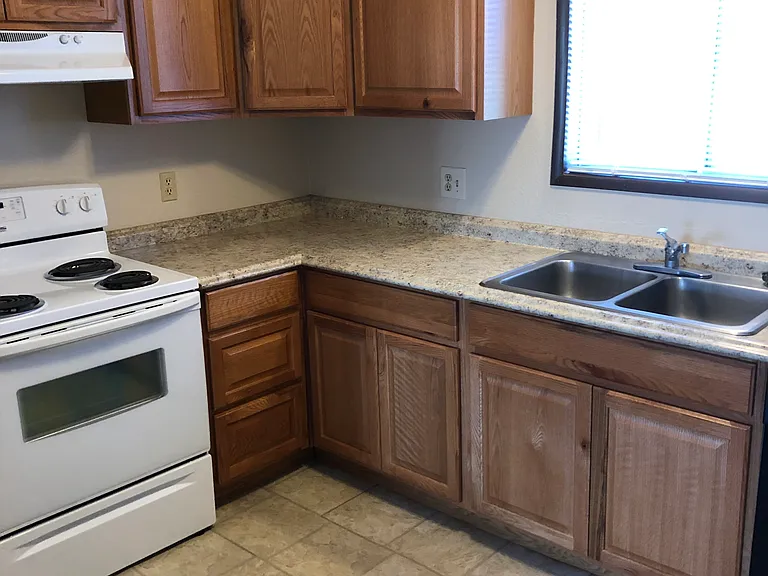 2825 Mayfair Dr #2 — Photo 4