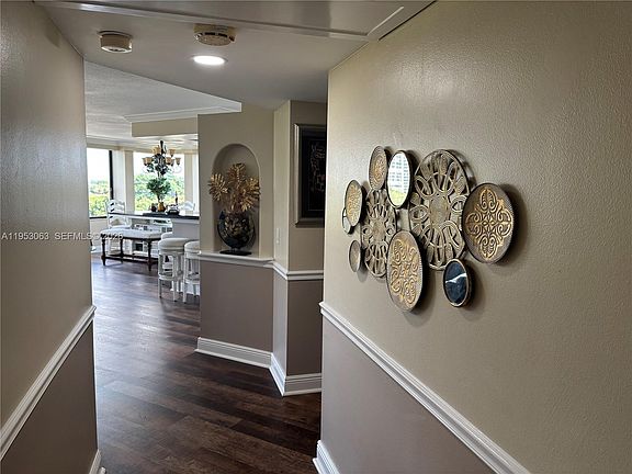 3rd image of 1500 Presidential Way APT 504