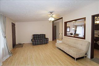 5th image of 14344 E L Ave