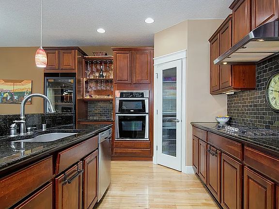 3rd image of 1354 SE 194th Pl