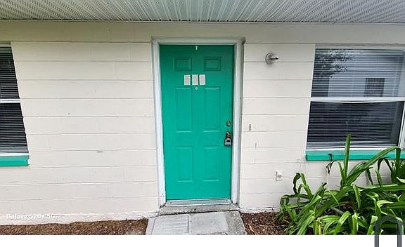 4th image of 523 W 12th St