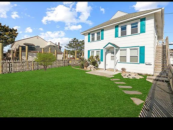 2nd image of 934 Haven Ave