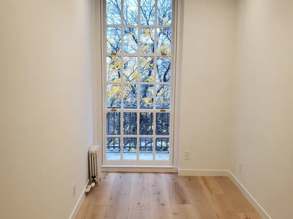 509 East 77th Street image 2 of 8