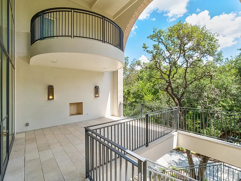 4500 River Wood Ct — Photo 31