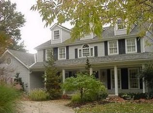 31516 Lake Rd, Bay Village, OH 44140