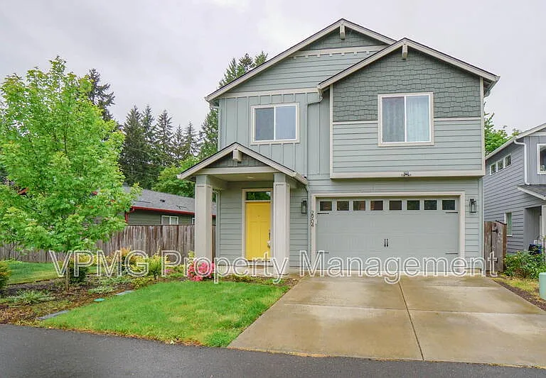 2904 NE 161st Ct — Photo 1