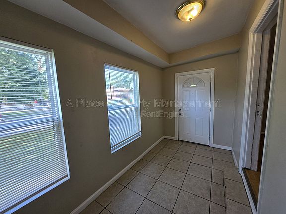 3rd image of 9429 Baltimore Ave