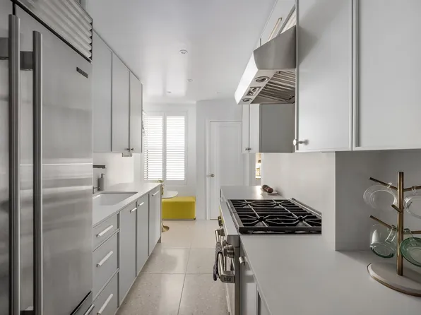 419 East 57th Street image 8 of 18