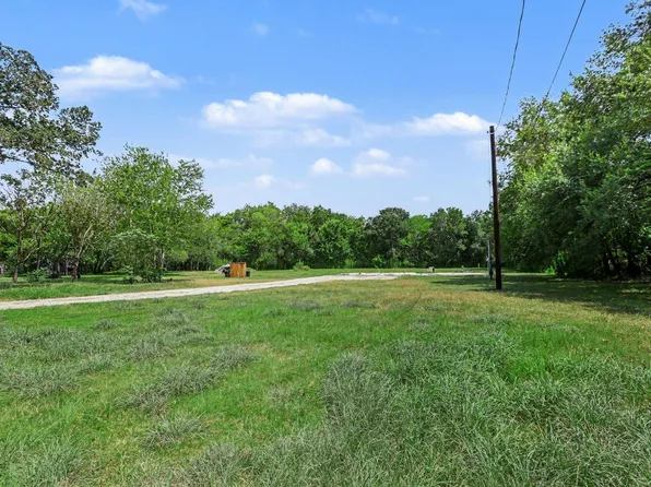 2701 Mazen Rd, Rosenberg, TX 77471