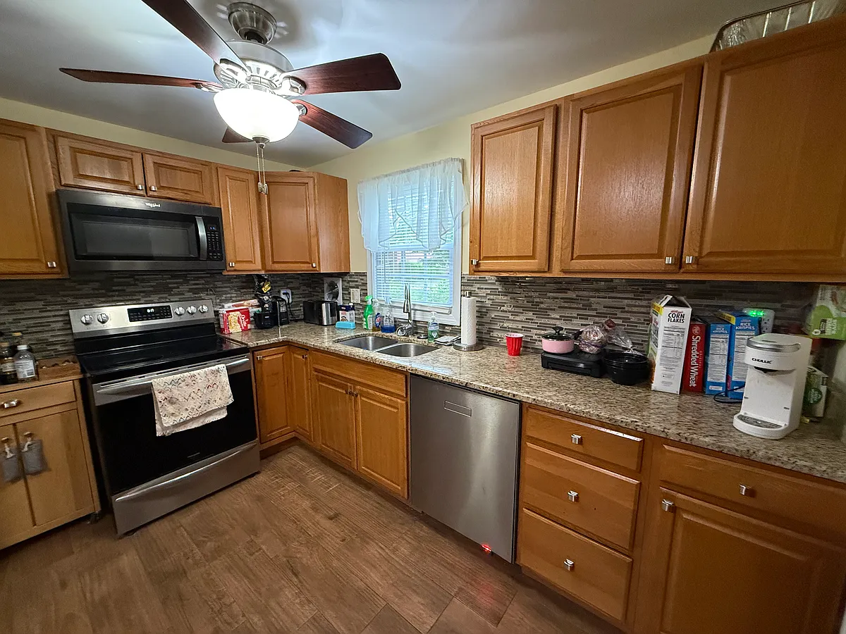Building Photo - 23 Brickyard Rd #A