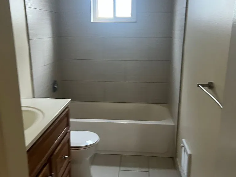 The Thunderbird Apartments — Photo 2