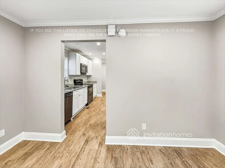 524 Warren Ave — Photo 8