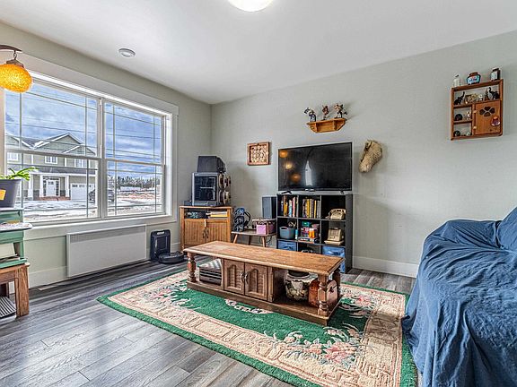 3rd image of 50 Macwilliams Rd #50B