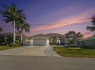 4256 Beach View Ct, Pt Charlotte, FL 33948