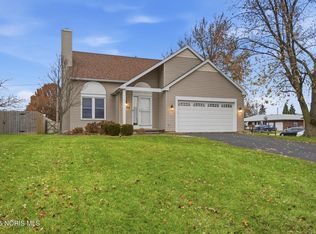 2849 Worth St, Oregon, OH 43616