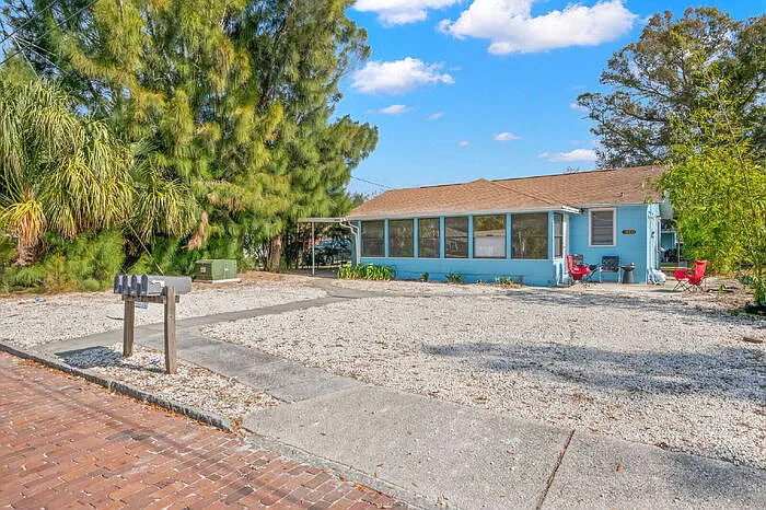 1 bed, 1.0 bath, $1,400 — Photo 2