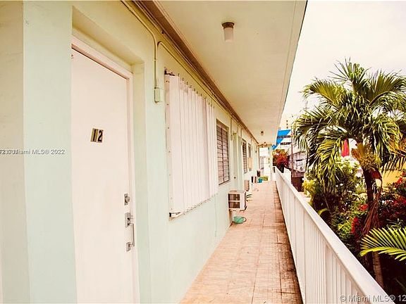 2nd image of 542 Euclid Ave APT 12