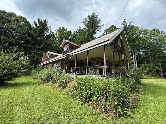 3rd image of 48 Upsy Daisy Lane