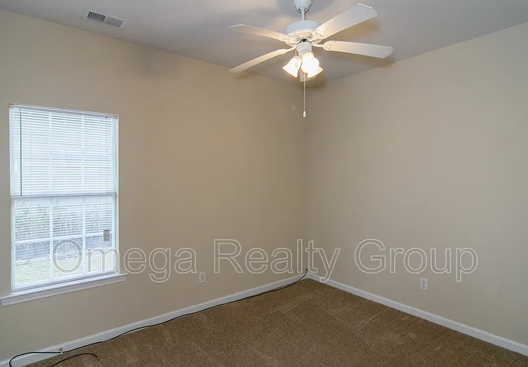 1030 Lexington Dr — Photo 27