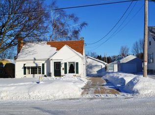404 W Lincoln Ave, Little Chute, WI 54140