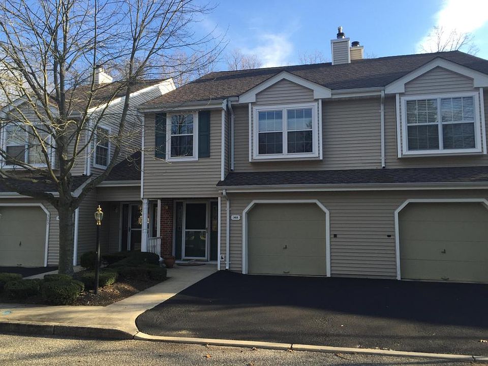 1st image of 302 Wales Ln #14