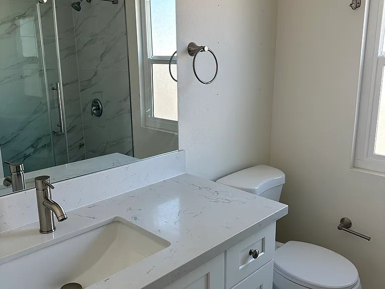 217 W Carroll Ave — Photo 7