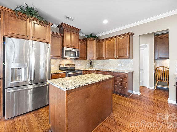 3rd image of 14604 Brannock Hills Dr