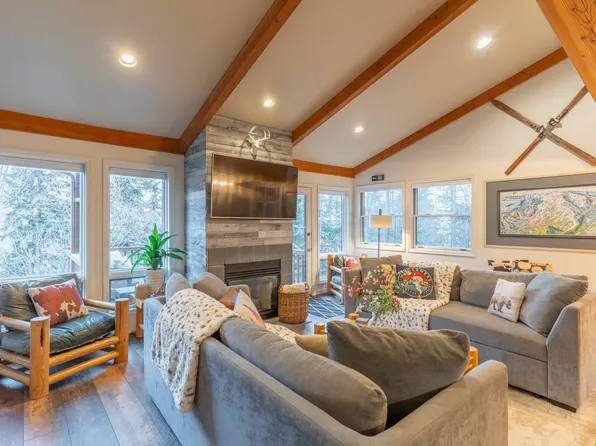 303 Wood Run Dr #A, Whitefish, MT 59937