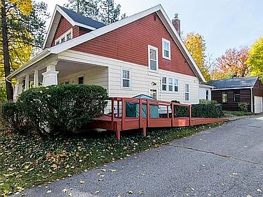 3rd image of 1516 E Park Pl #1