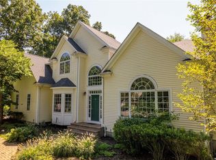 8 Griffen Ct, Miller Place, NY 11764