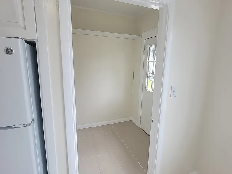 2209 Lombard Ave #1 — Photo 7