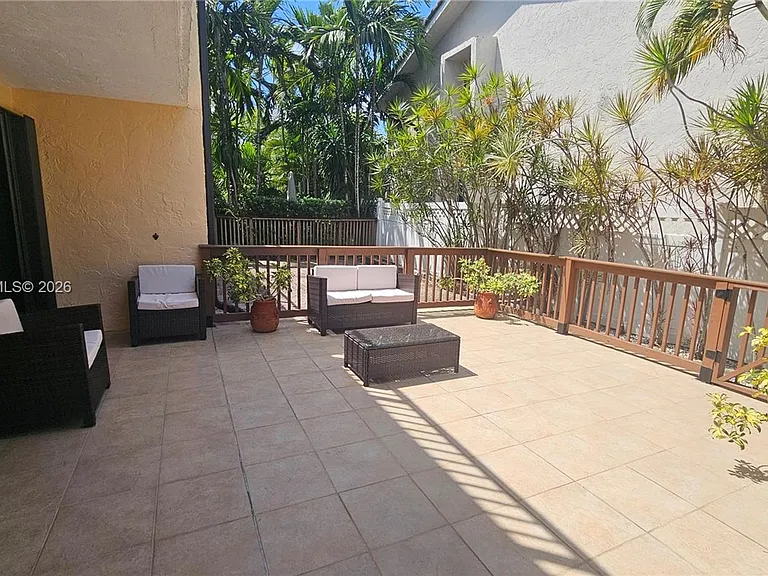 16446 NE 27th Pl #Townhouse 38 — Photo 19