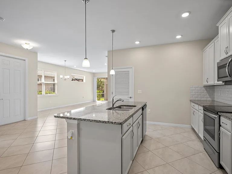 4443 Dutchess Park Rd — Photo 9