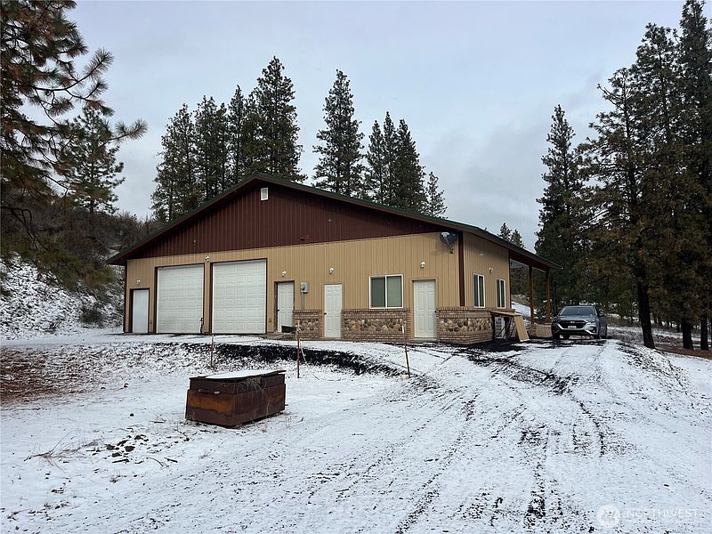 3rd image of 37855 Skyview Court N