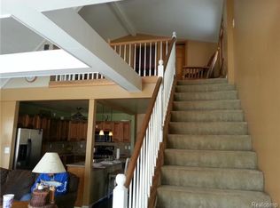 8079 Kildeer Ave, Brighton, MI