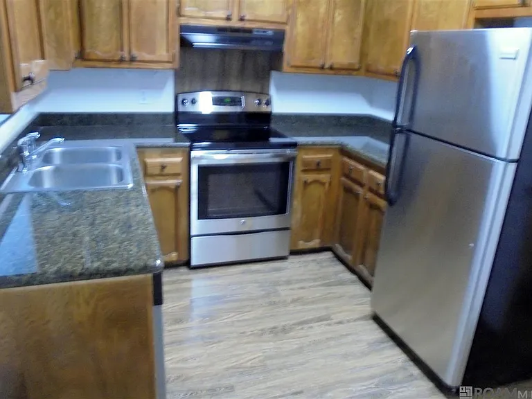 837 E Boyd Dr #A — Photo 3