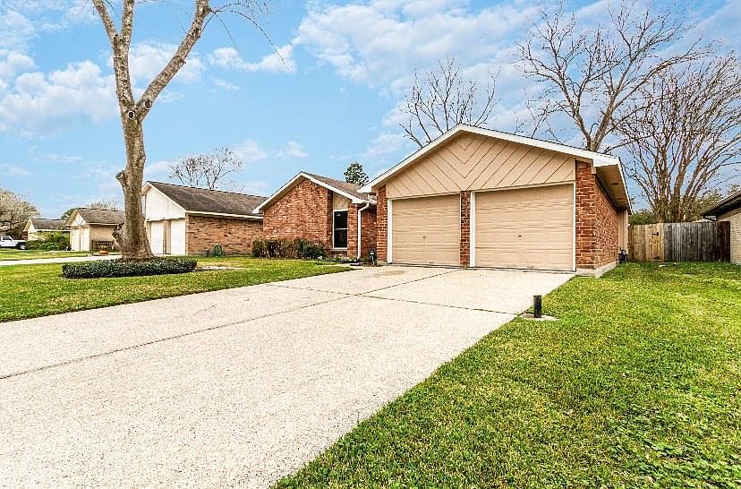 1st image of 343 Village Creek Dr