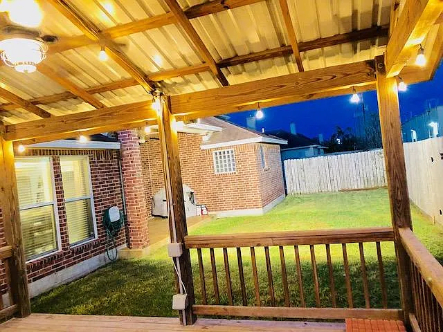 6233 Sir Jack St — Photo 17
