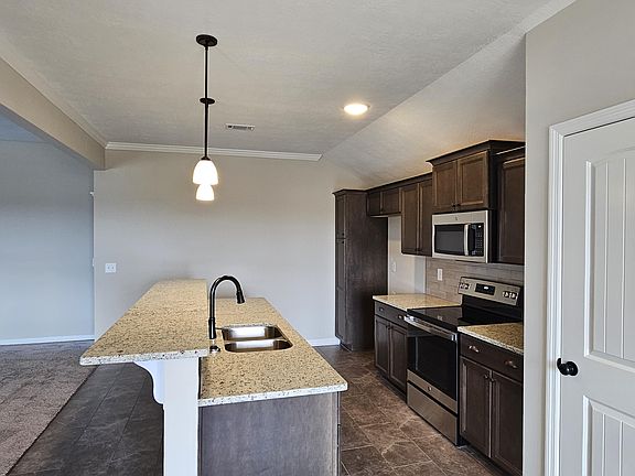5th image of 3127 Easton Drive