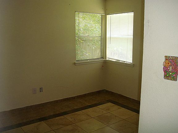 2nd image of 13138 Pebblewalk Cir S