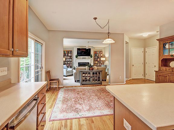 4th image of 1203 Chancellors Ridge Dr