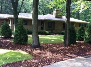 6815 N Elm Tree Rd, Glendale, WI 53217