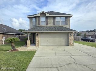 17340 Palm Ridge Dr, Diberville, MS 39540