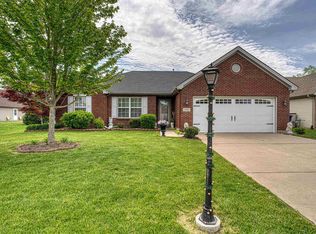 3045 Chatteris Point, Evansville, IN 47725
