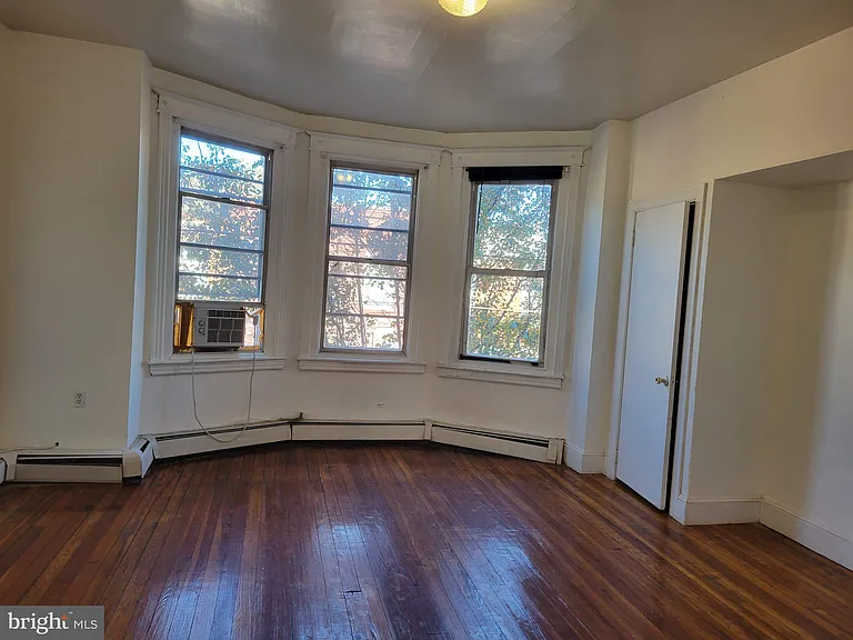 616 Tasker St #2 — Photo 6